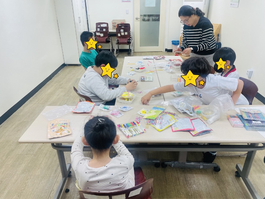 2회차 미술 활동사진-스티커2.jpg
