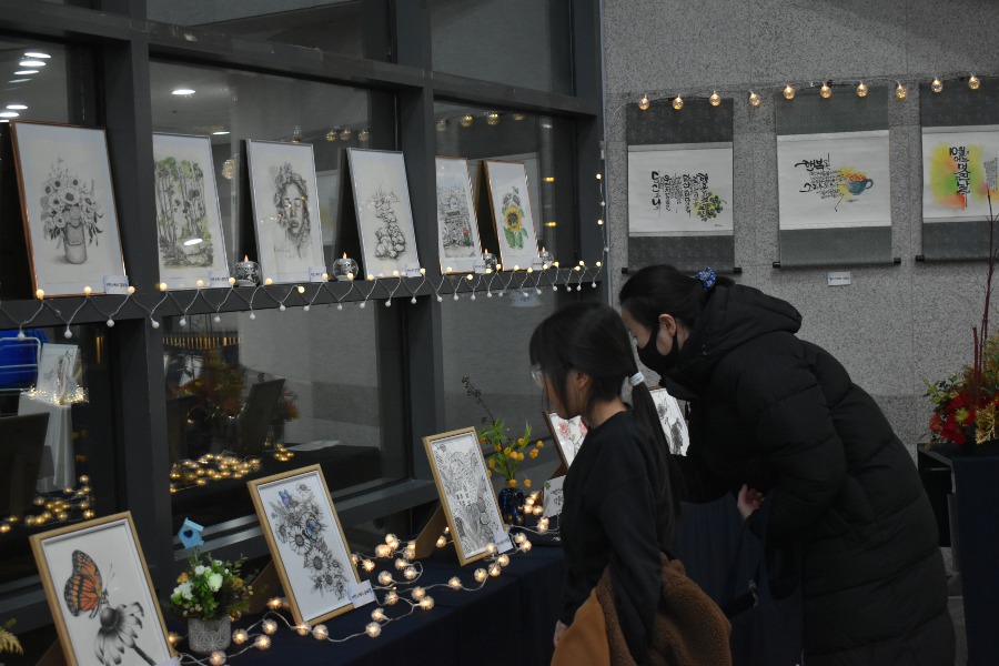 0. 작품전시(4).JPG