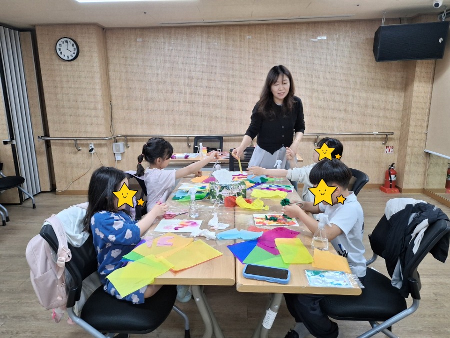 05.08 집단미술 활동사진.jpg